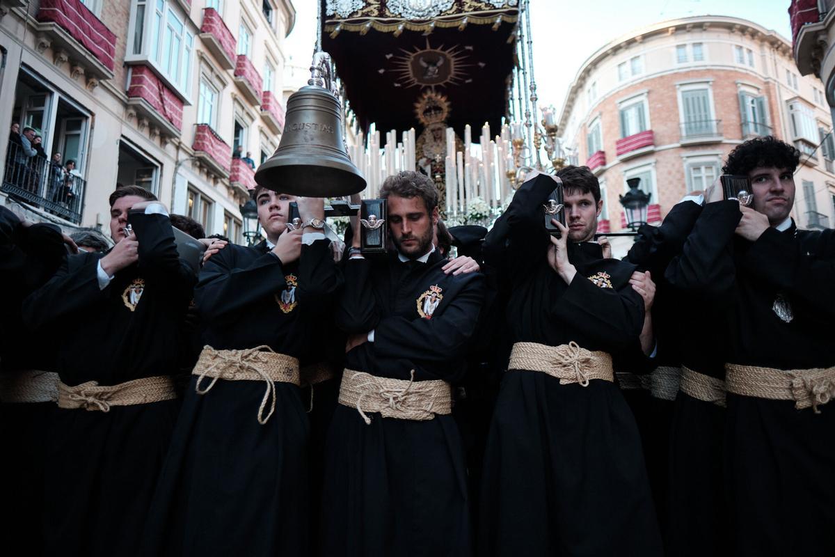 Salida procesional de Descendimiento este Viernes Santo de 2026.