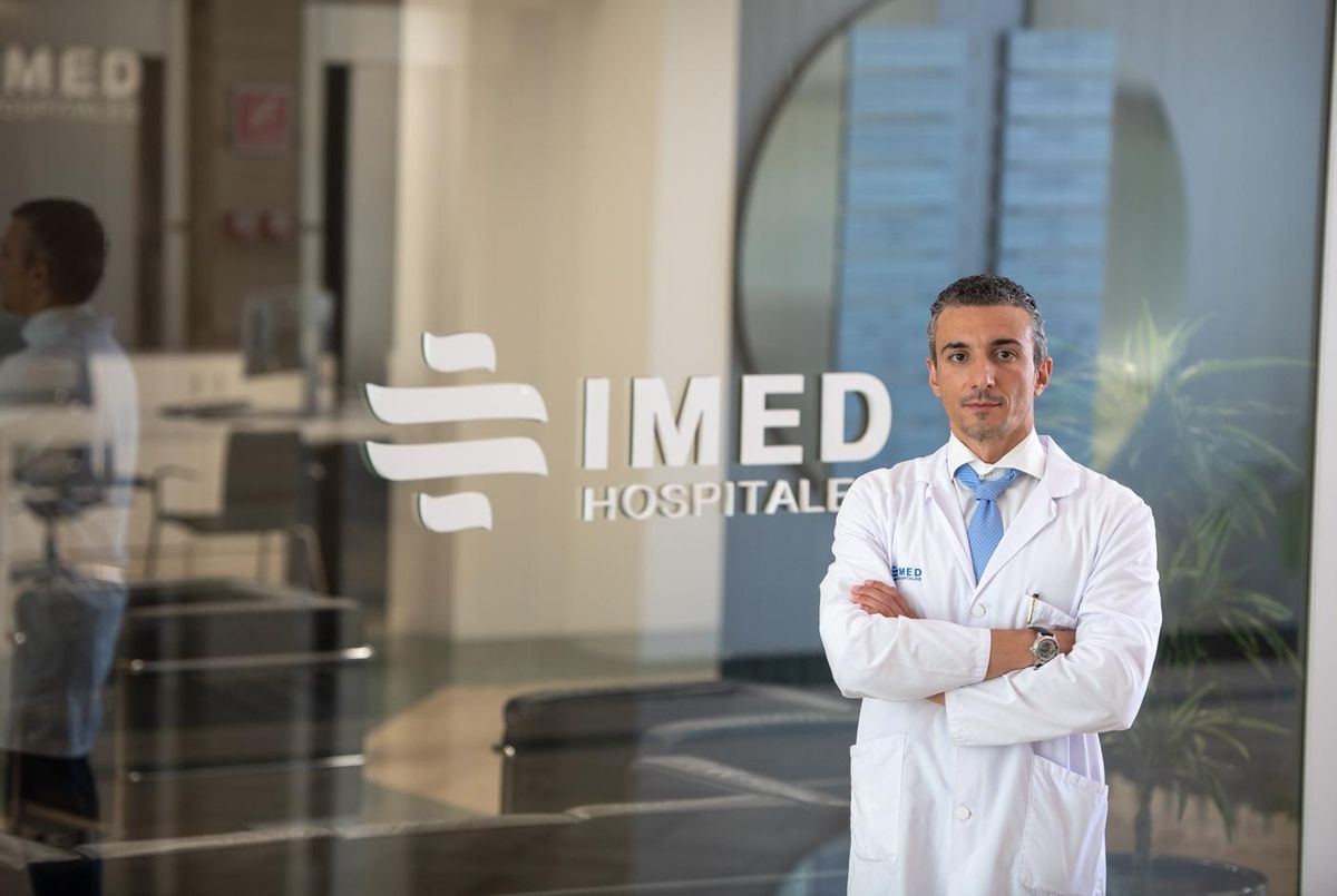 El Dr. Mónaco explica las ventajas de la rinoplastia en Alicante con esta nueva técnica.