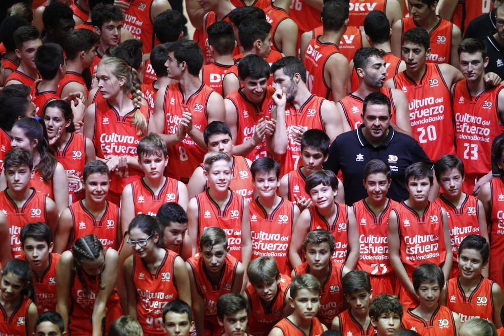 Todas las imágenes de la emotiva presentación del Valencia Basket 2016/17