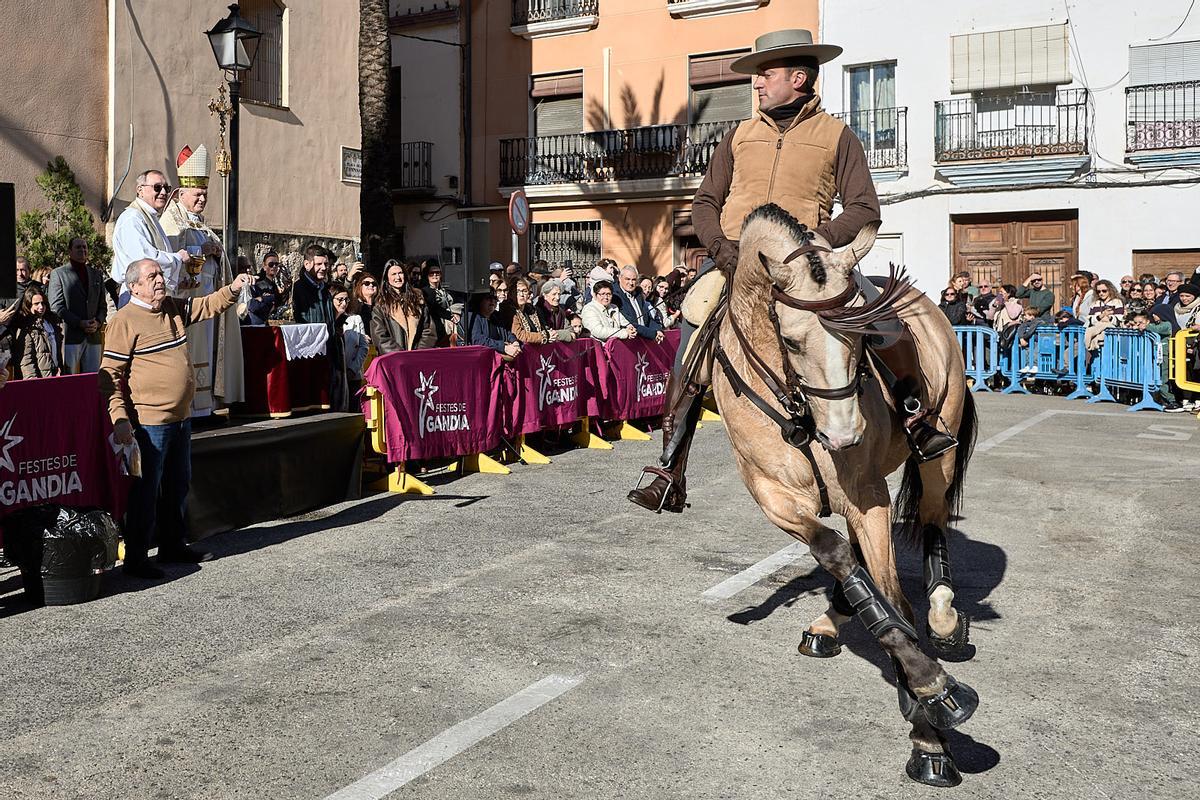 Gran fin de semana en el Porrat de Beniopa con las calles llenas de gente Gran fin de semana en el Porrat de Beniopa con las calles llenas de gente