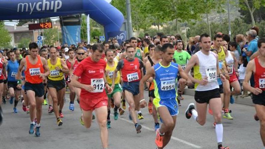 Salida del Medio Maratón de Elda celebrado en 2013