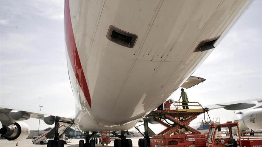 Nuevo récord del aeropuerto: Zaragoza acaricia ser el segundo de España en carga