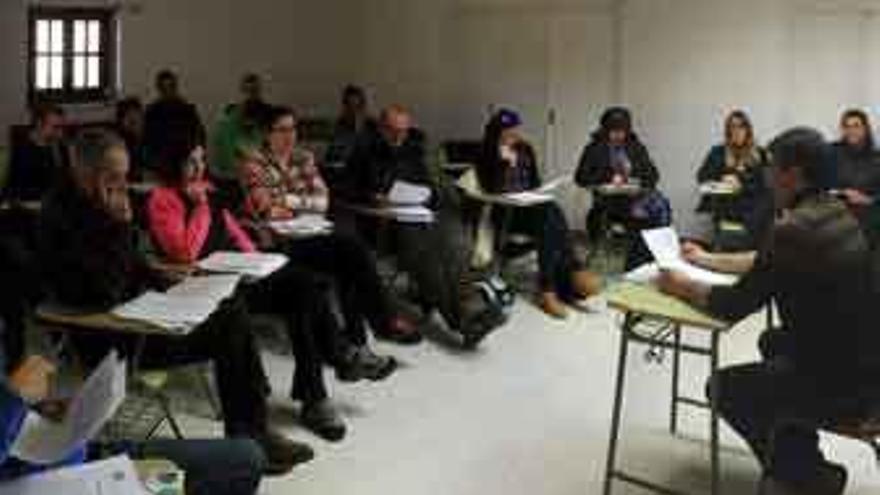 Participantes en el taller sobre &quot;Hablas de Sanabria&quot; impartido por Furmientu.