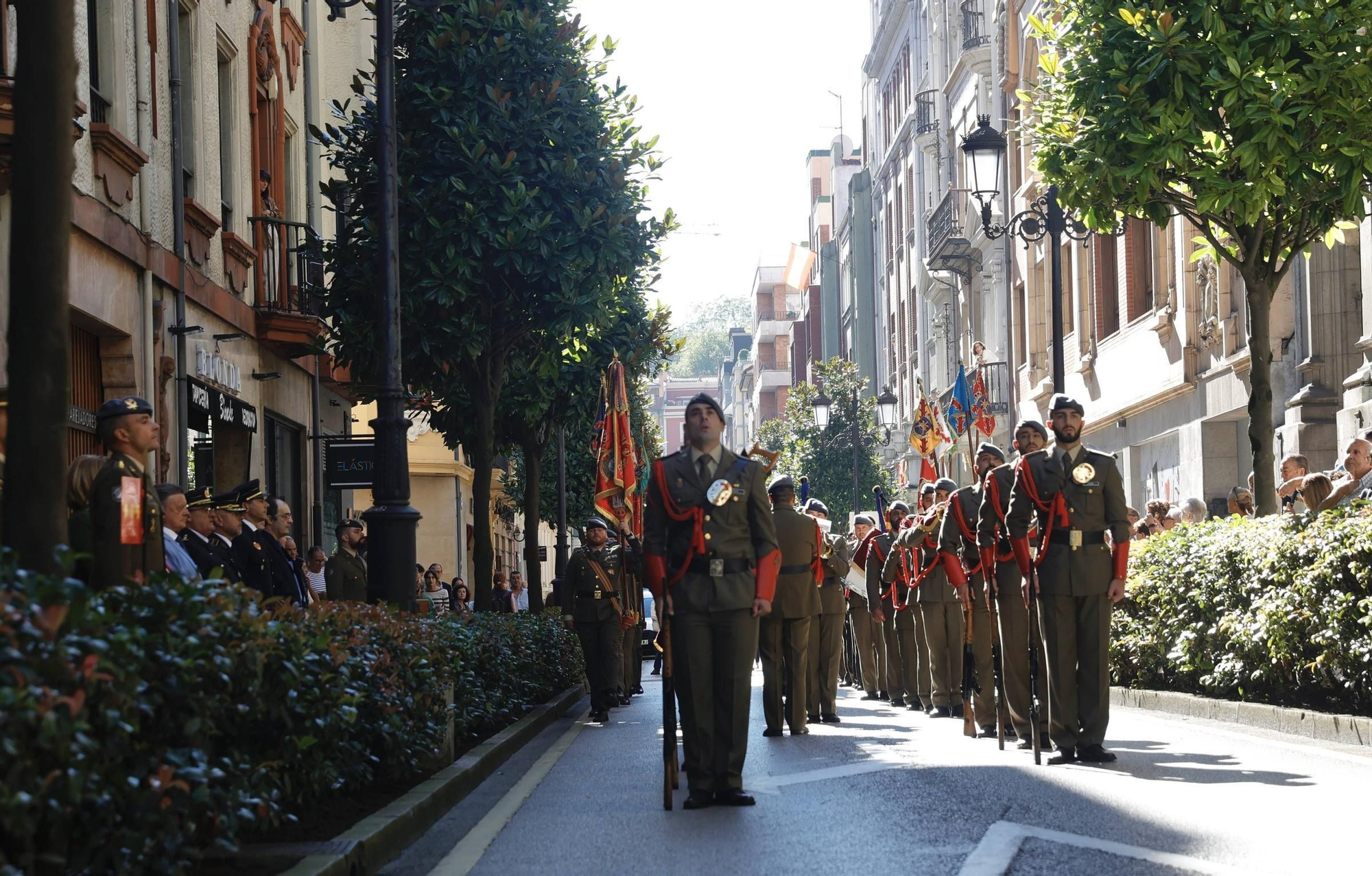 Parada militar en Oviedo para homenajear al Cabo Noval