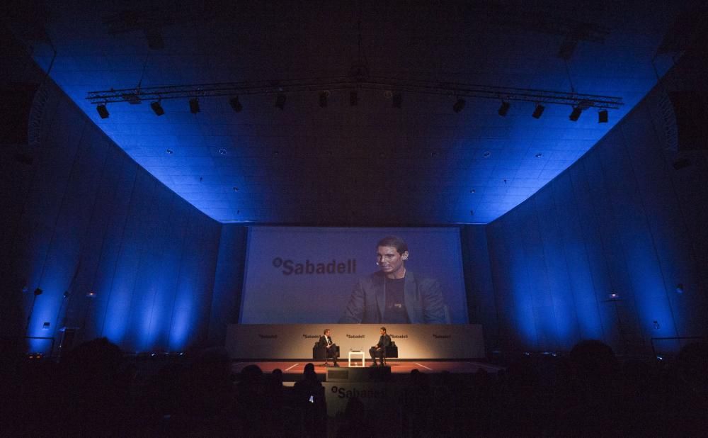 El tenista ofrece una charla en Palexco organizada por Banco Sabadell.