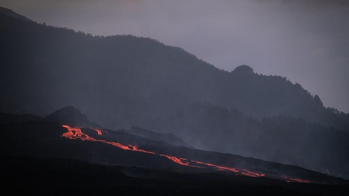 La bolsa magmática se rellena y despierta al volcán de La Palma de su letargo