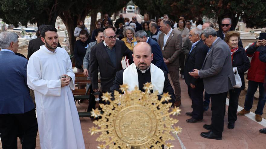 Visita de la Virgen de Lledó al cementerio de Castelló