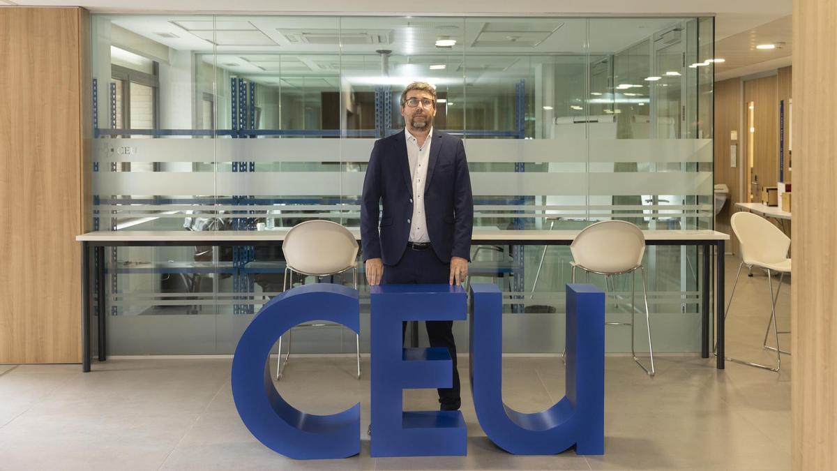 José Pedro Martínez Tormo, director del Colegio CEU Jesús María Alicante.