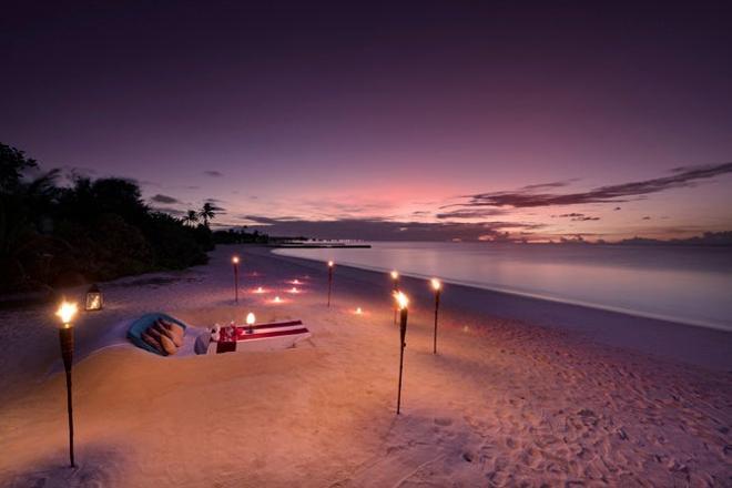 Cena en la playa en Atmosphere Kanifushi