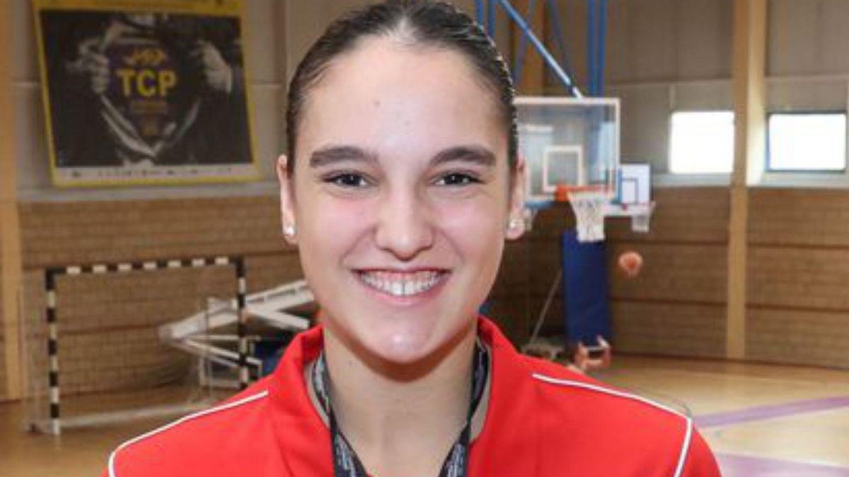 Paula Salinas.