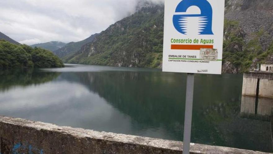 El embalse de Tanes, que dejará de recibir las aguas residuales de los pueblos de la zona.