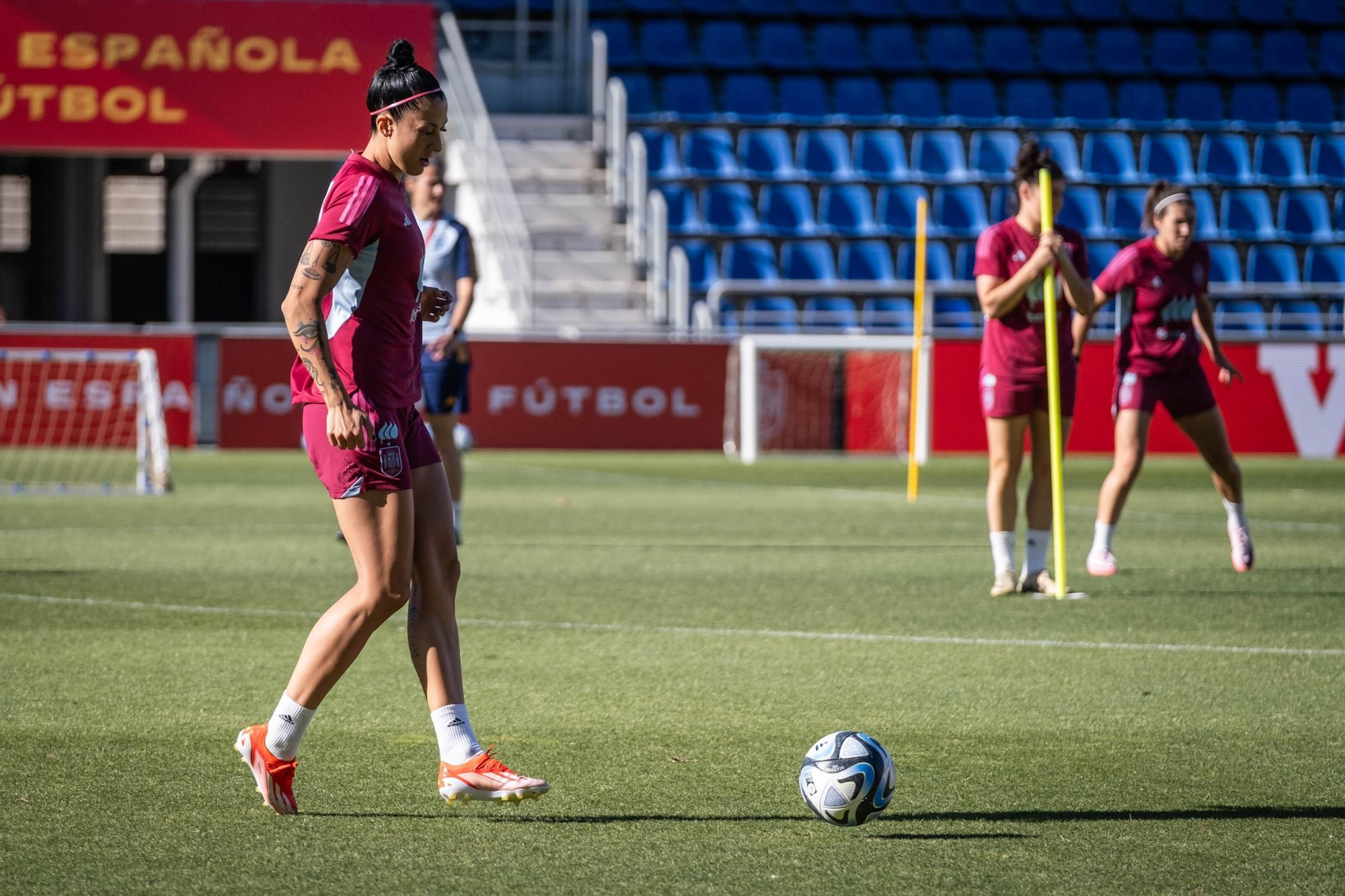 Training and press conference of the women's soccer team in Tenerife