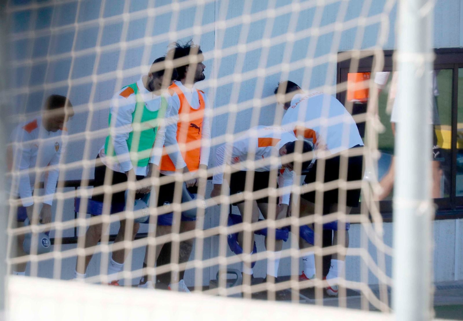 Bordalás cuenta con Racic y Correia en el entrenamiento de Paterna