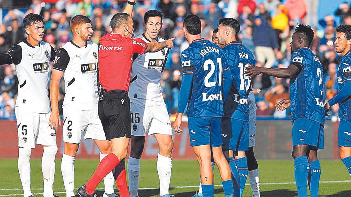 Cuadra Fernández arbitró un Getafe-Valencia esta temporada.