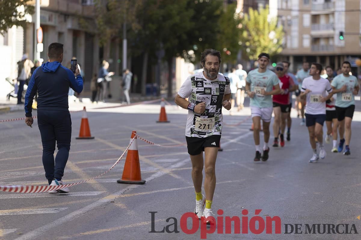 Carrera '10K Assota por ti' en Caravaca (salida y giro primera vuelta)