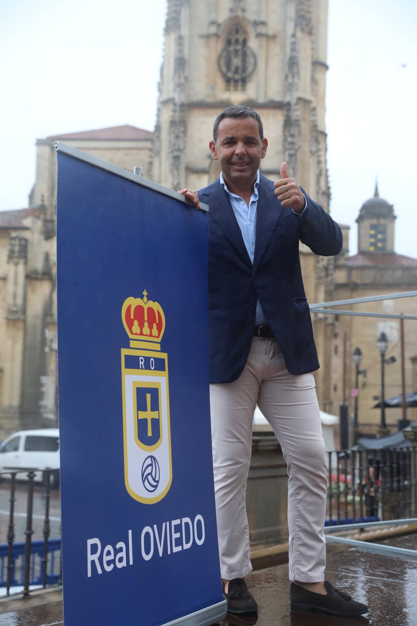 EN IMÁGENES: Presentación de Javi Calleja como entrenador del Real Oviedo