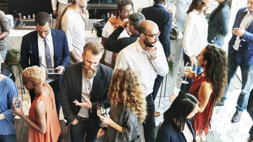 Imagen de una cena de empresa.