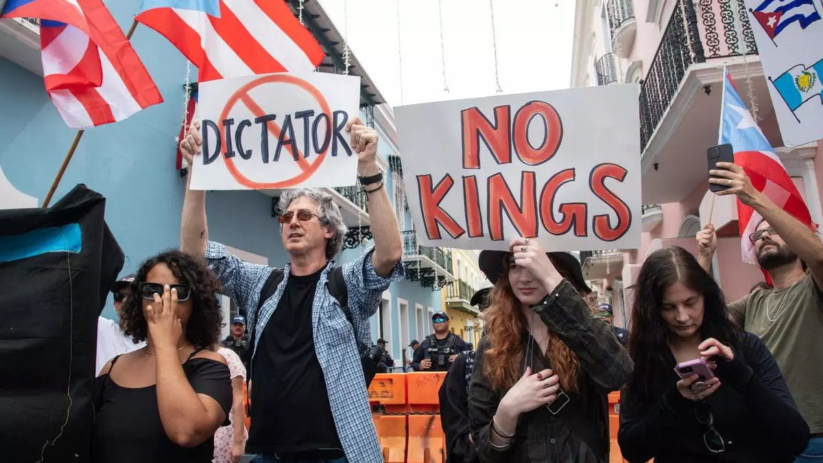 Alrededor de 2.000 manifestaciones multitudinarias contra Trump toman las calles de Estados Unidos