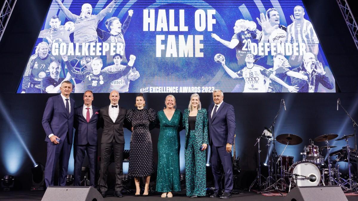 Xepkin, a la izquierda, en el acto de la EHF