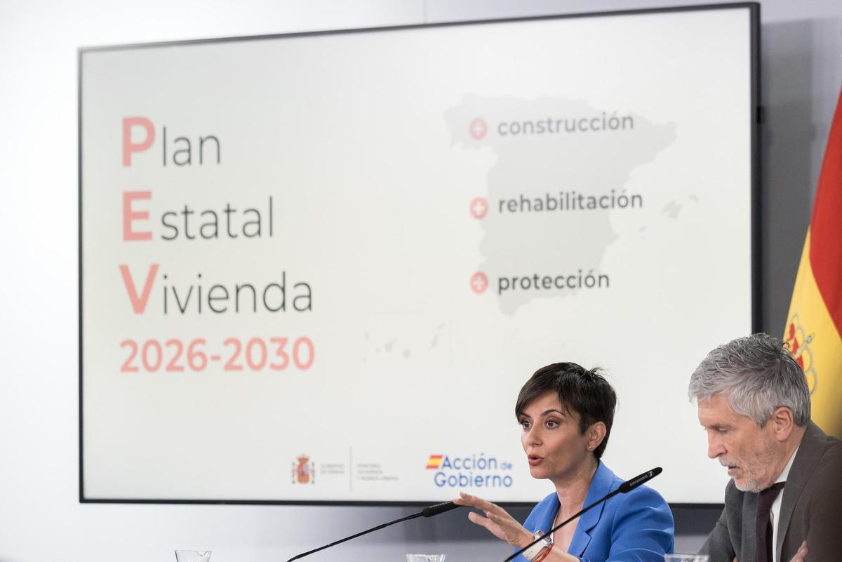 La ministra de  Vivienda, Isabel Rodríguez, durante la rueda de prensa posterior al Consejo de Ministros.