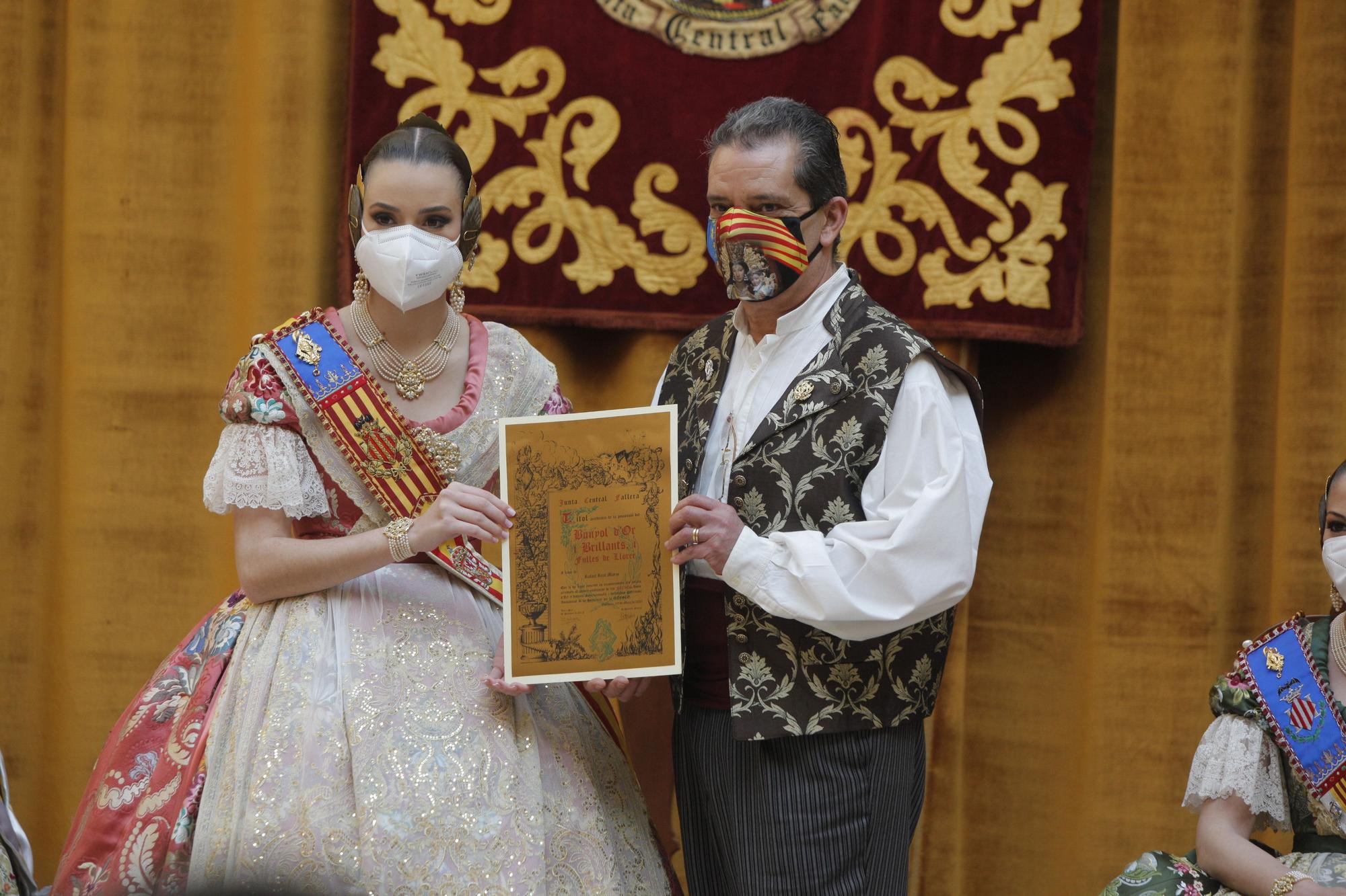 Imposición de "Bunyols de Brillants" a las fallas del Pilar-Sant Francesc