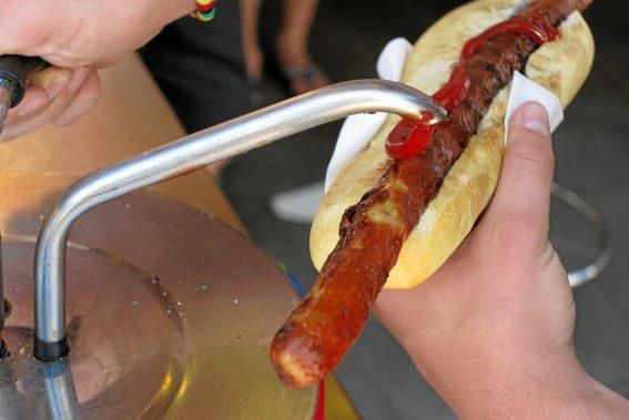 So läuft das Bratwurstgeschäft auf der Insel.