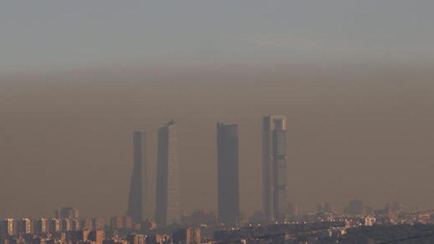Nube de contaminación que cubre Madrid