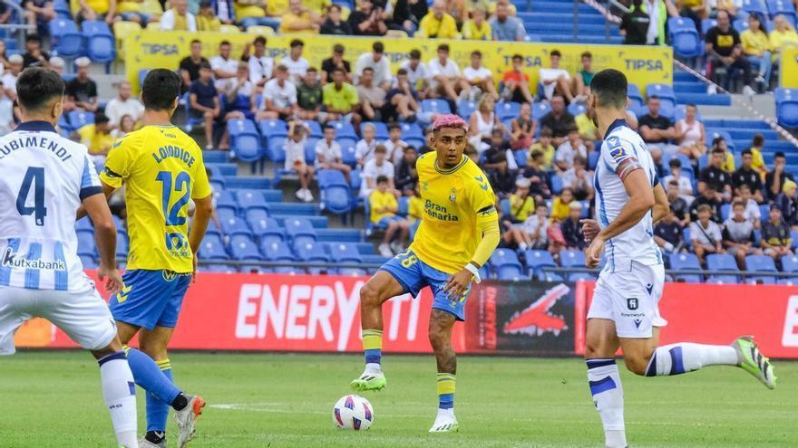 Julián Araujo finalmente se cae de la convocatoria contra el Villarreal