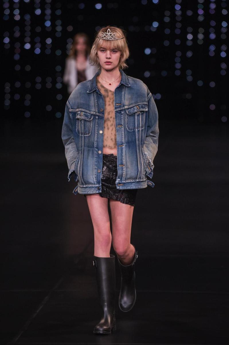 PFW: Saint Laurent Primavera/Verano 2016, cazadora denim