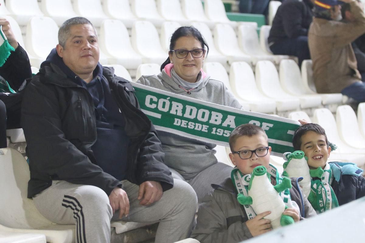 La afición blanquiverde en el Córdoba-Granada