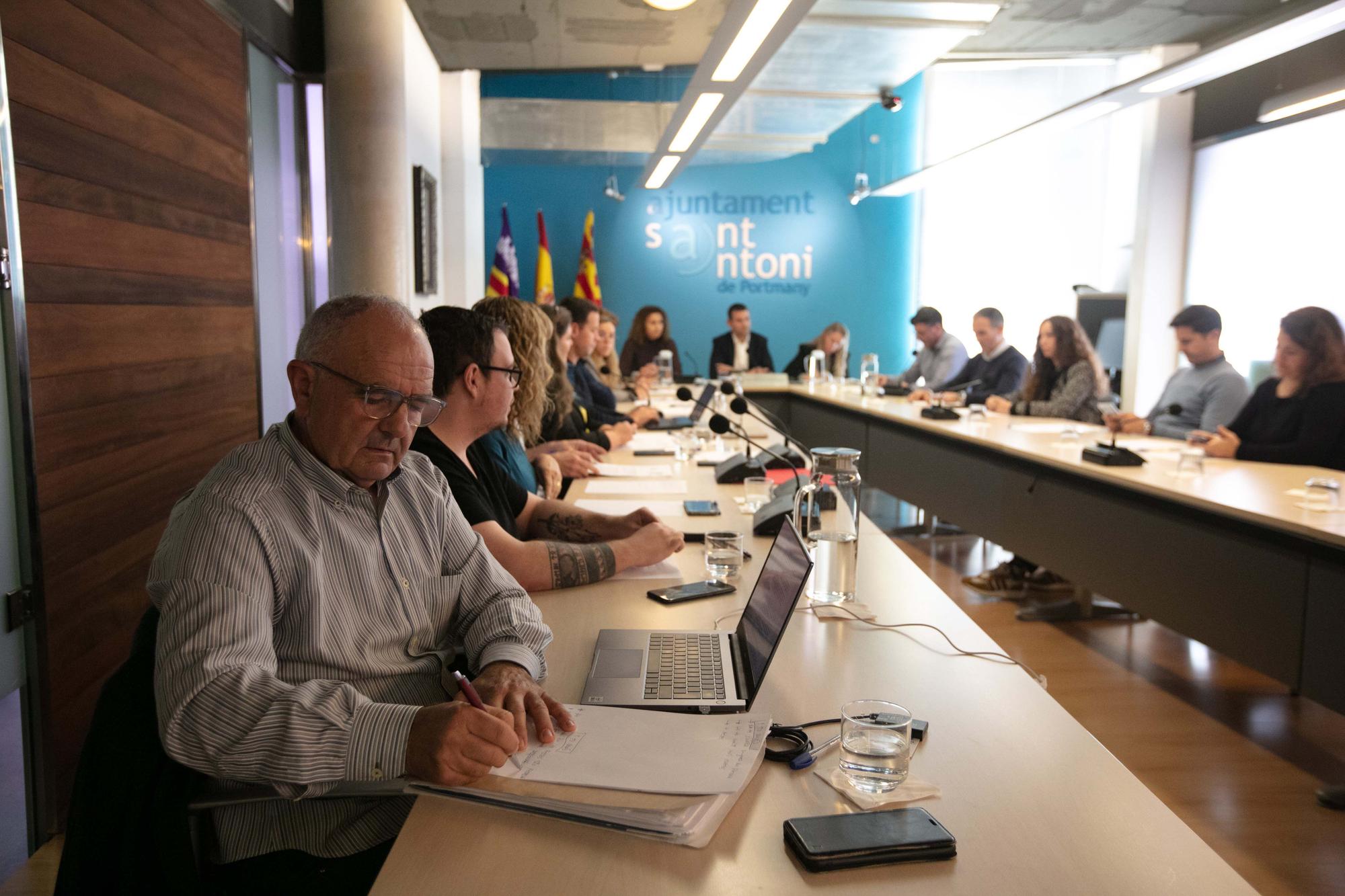 Pleno extraordinario del Ayuntamiento de Sant Antoni