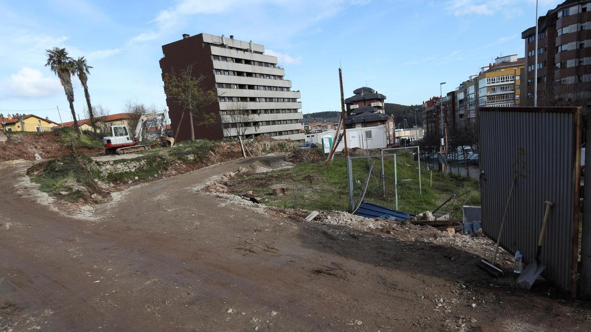 Inicio de las obras de un edificio de pisos en la avenida de Alemania.