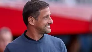 Oficial: Juliano Belletti continuará al frente del Barça Atlètic