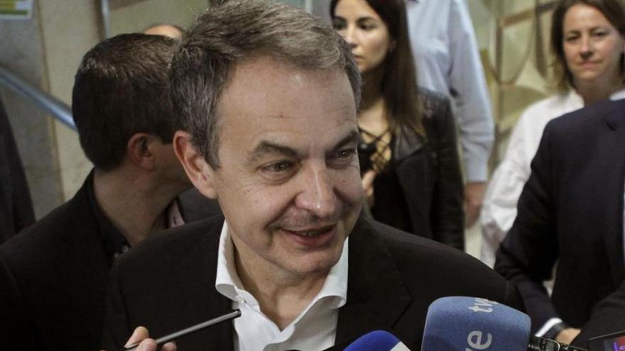 Zapatero se ofrece para mediar entre Piqué y Ramos