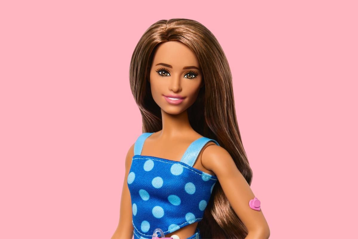 Així és la primera Barbie amb diabetis tipus 1: porta sensor de glucosa al braç i bolso per a la medicació Així és la primera Barbie amb diabetis tipus 1: porta sensor de glucosa al braç i bolso per a la medicació