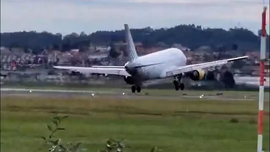 Aterrizaje abortado en Santander