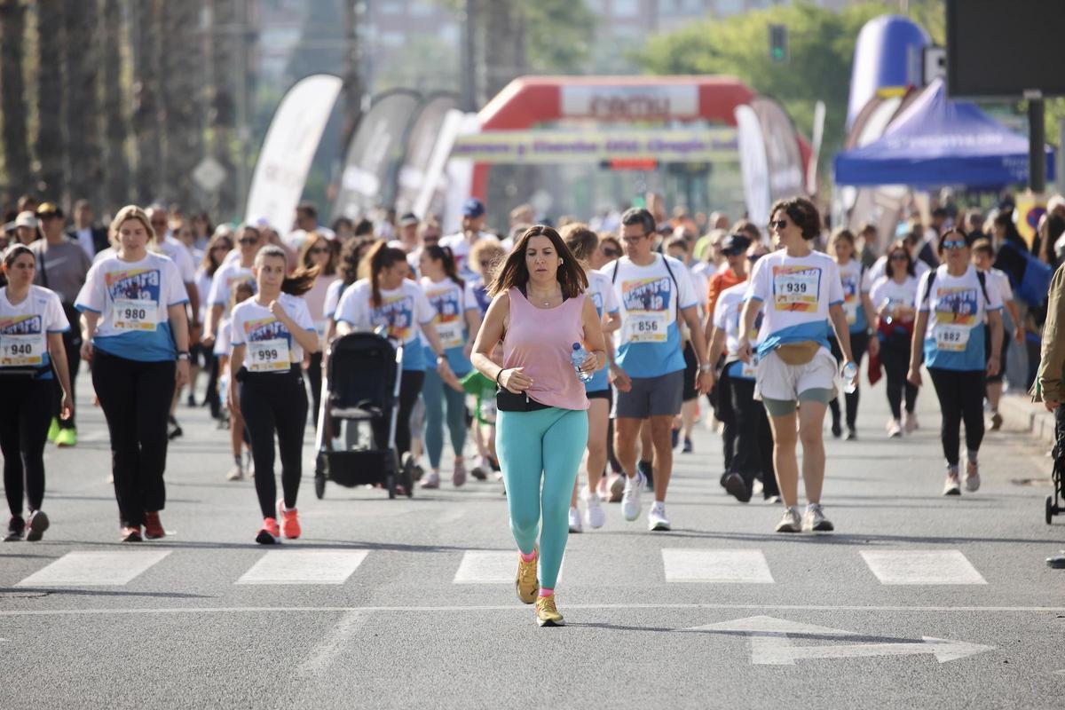 Búscate en las fotos de la carrera por la cirugía solidaria