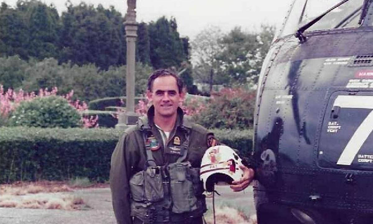 Fernando Novoa, capitán de corbeta y piloto naval