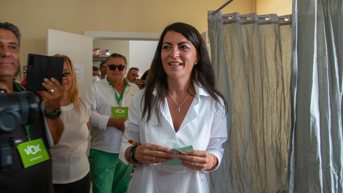 Olona asegura que la oportunidad de Andalucía pasa por el cambio real con Vox