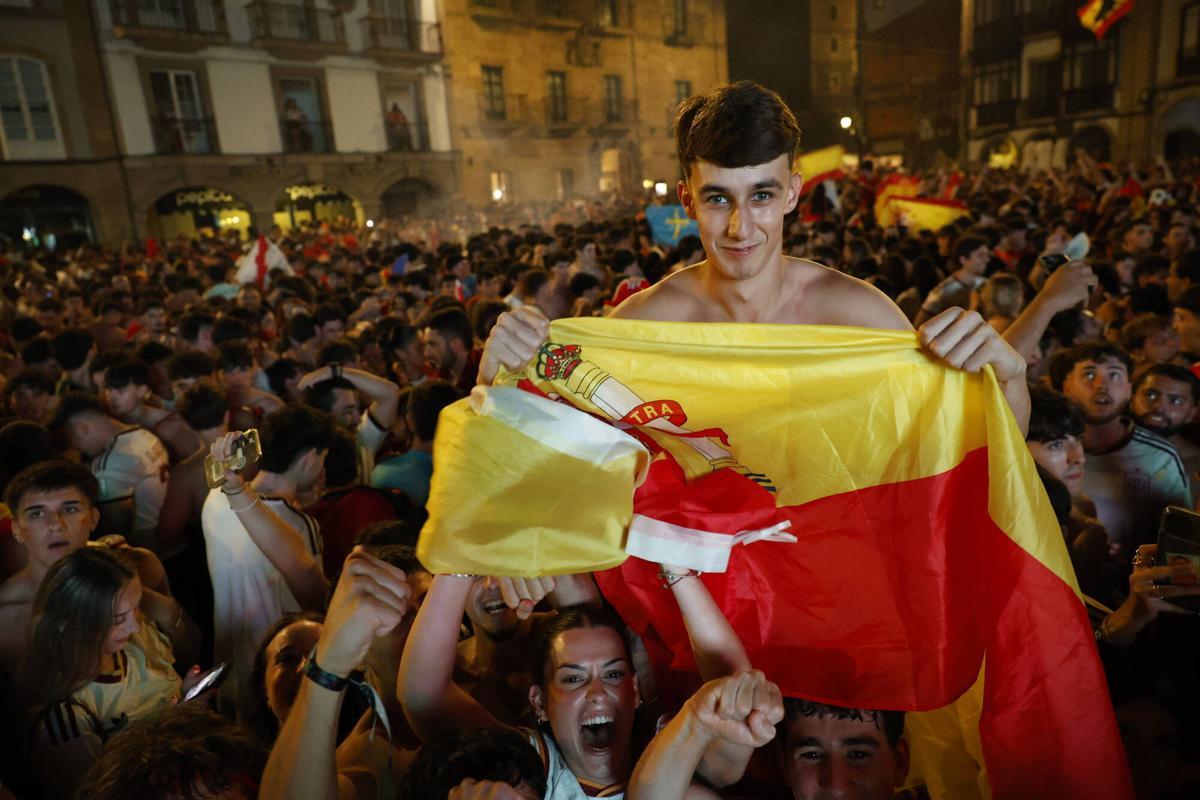 Las celebraciones del Mundial en Avilés, en imágenes