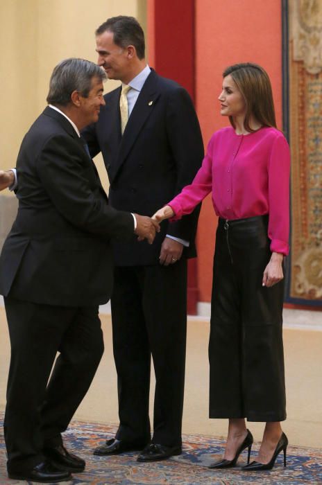 Sus Majestades los Reyes presidieron la reunión anual con los miembros de Patronatos de la Fundación Princesa de Asturias en el Palacio Real de El Pardo.