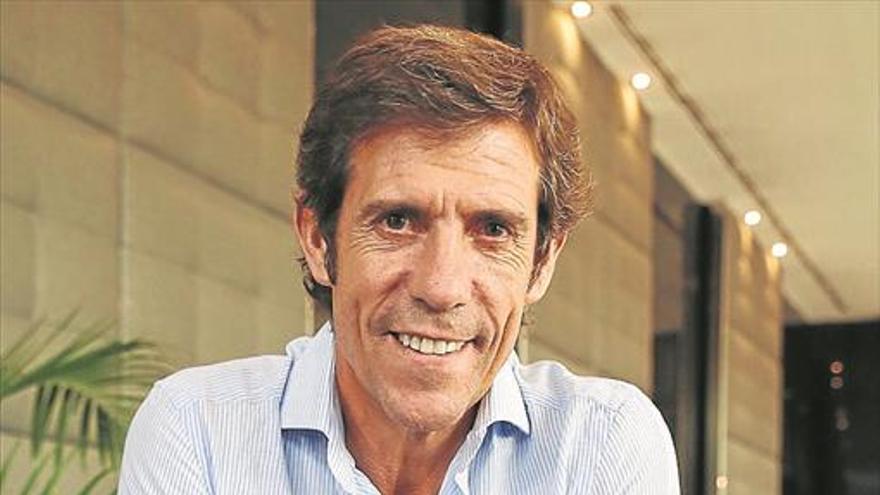 Javier Moro: &quot;El mejor vino del mundo no existe... es el que te gusta&quot;