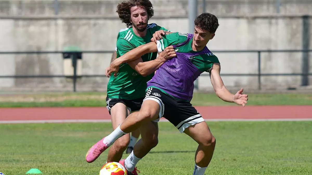 Cacereño: medio equipo con callo en Primera Federación