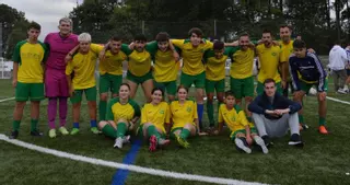 La comunidad también se crea con el pase de un balón