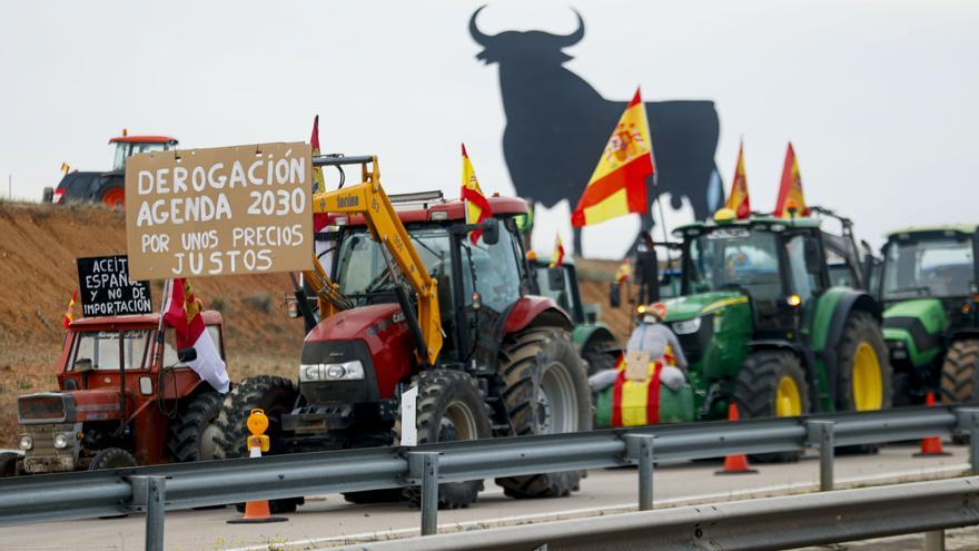 Imágenes | Protestas de los agricultores para reivindicar mejores condiciones laborales