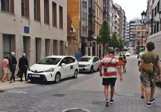 El sector del taxi de Oviedo: “Echamos de menos el ocio nocturno”