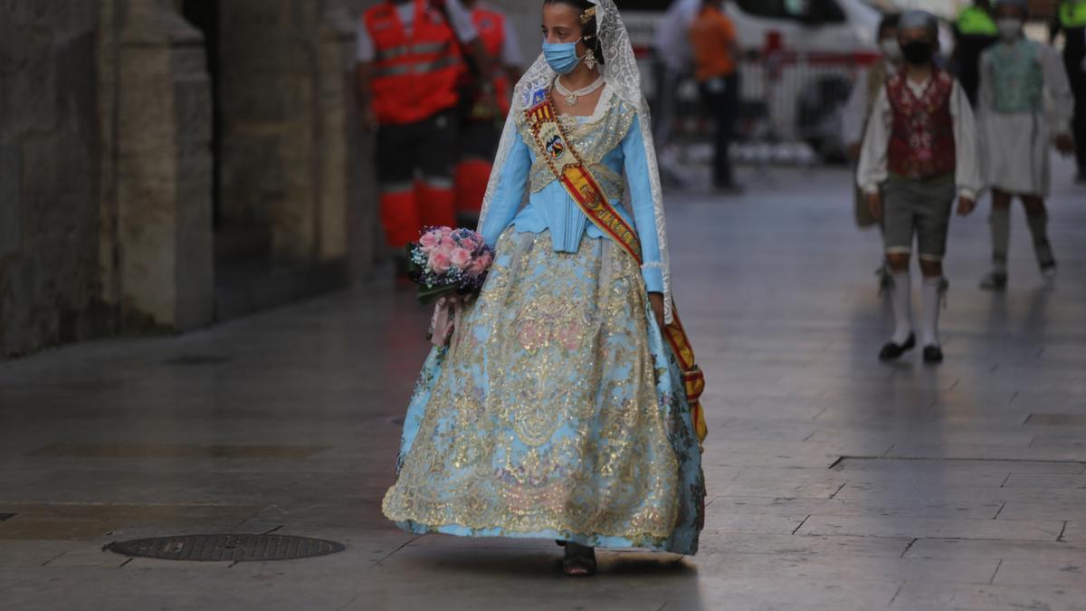 Búscate en el segundo día de Ofrenda por la calle de la Mar (entre las 19.00 y las 20.00 horas)