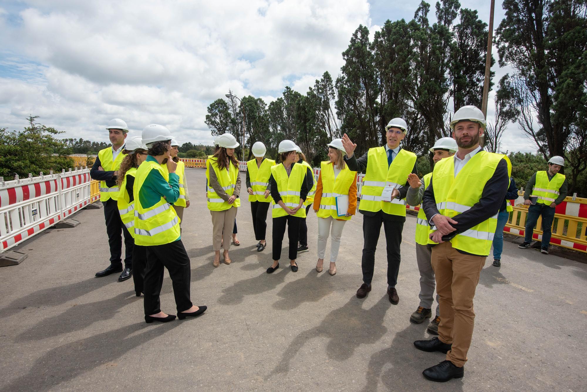 Conde visita los terrenos de la futura planta de hidrógeno en Meirama