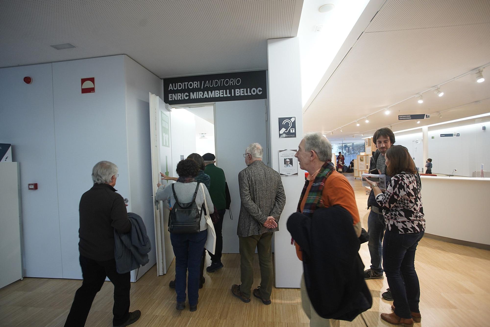 L'auditori de la biblioteca Carles Rahola es bateja amb el nom d'Enric Mirambell