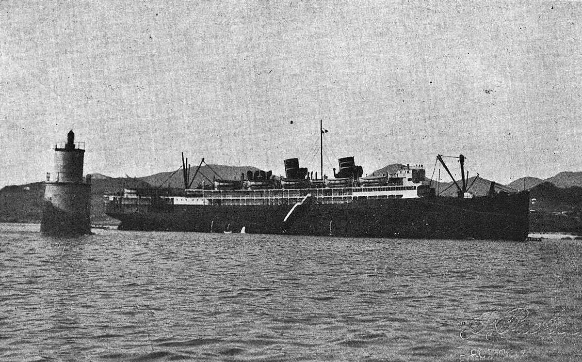 El trasatlántico “Siboney” encallado en A Borneira. Imagen del fotógrafo Pacheco y publicada en la revista Vida Gallega en octubre de 1920.   | // PACHECO